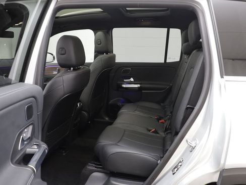 Used 2023 Mercedes-Benz EQB 300 4MATIC w/ Pinnacle Package image 15