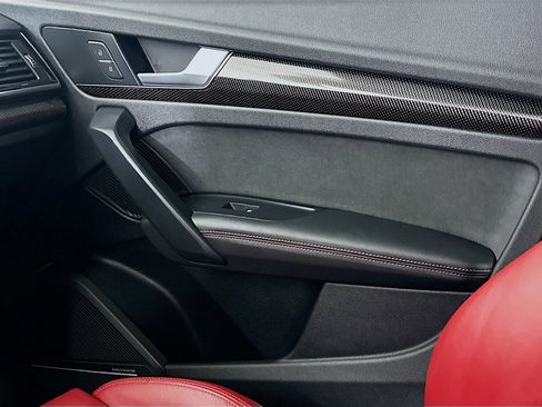 Used 2023 Audi SQ5 Prestige w/ Prestige Package image 17