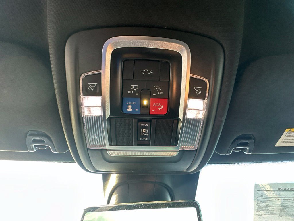 Used 2022 RAM 2500 Laramie AWD/4WD image 19