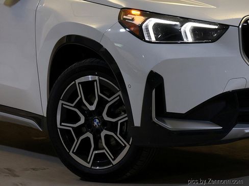 New 2026 BMW X1 xDrive28i w/ Technology Package image 3