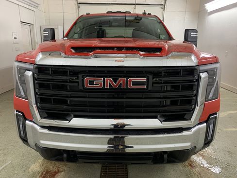 New 2026 GMC Sierra 3500 Pro w/ Convenience Package image 2