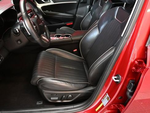 Used 2020 Genesis G70 3.3T image 2