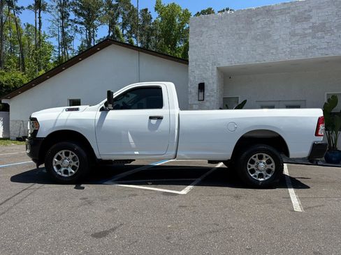 Used 2019 RAM 2500 Tradesman AWD/4WD image 2
