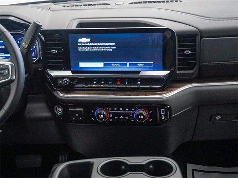 New 2026 Chevrolet Silverado 1500 LT image 17