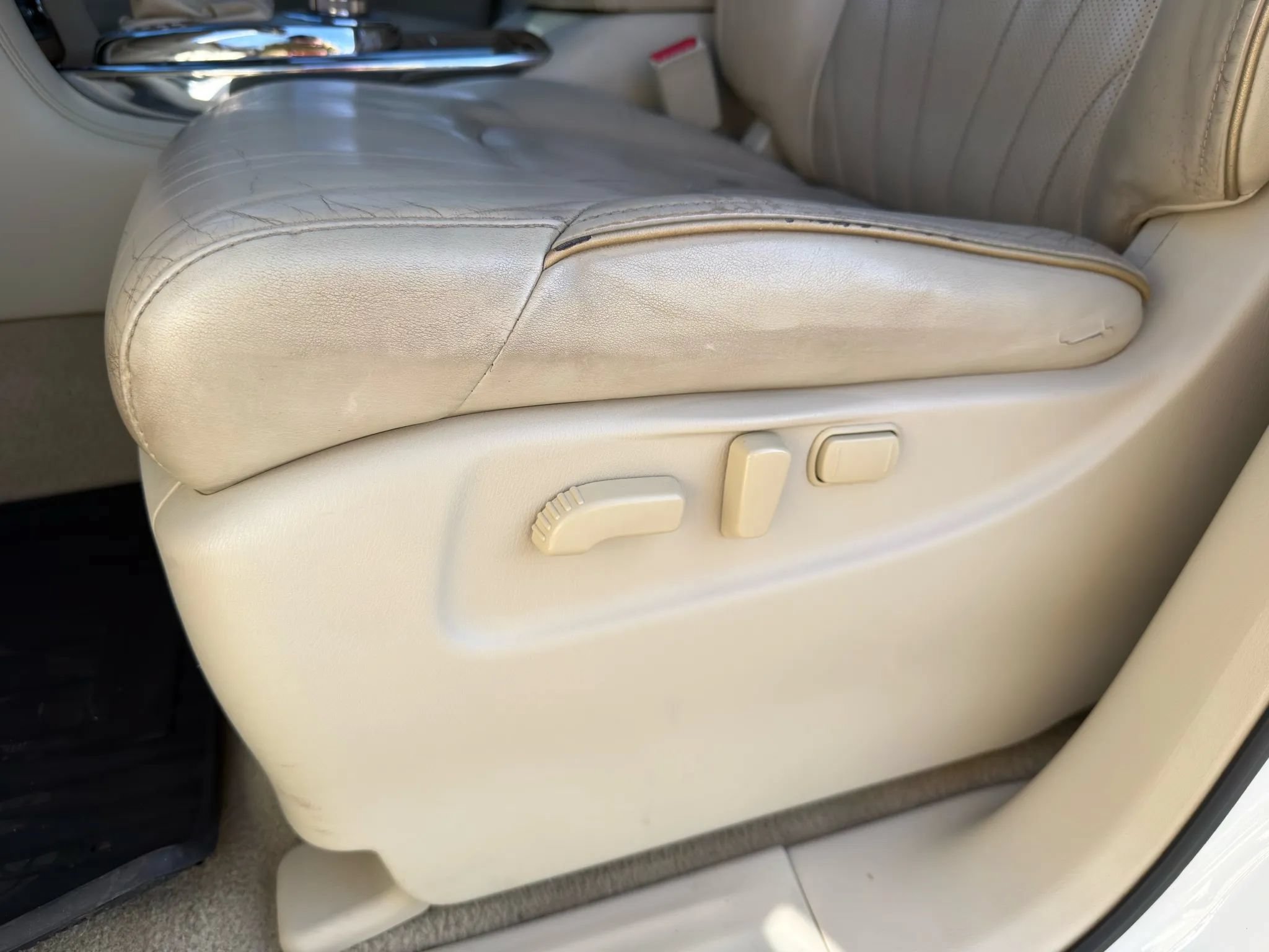Used 2016 INFINITI QX80 4WD w/ Deluxe Technology Package image 37