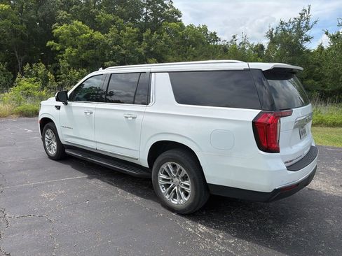 Used 2023 GMC Yukon XL SLT w/ SLT Luxury Package AWD/4WD image 6