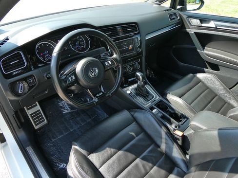 Used 2016 Volkswagen Golf R 4-Door AWD/4WD image 10