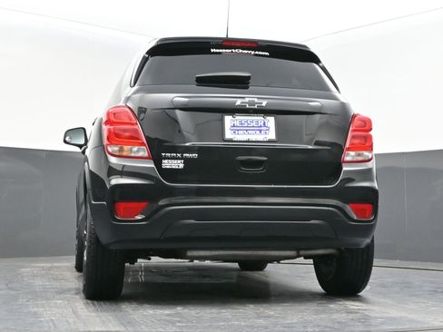 Used 2022 Chevrolet Trax LT w/ Midnight Edition image 38