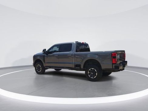 Used 2024 Ford F250 Lariat w/ Lariat Ultimate Package AWD/4WD image 6