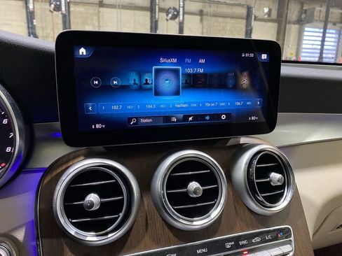 Certified 2021 Mercedes-Benz GLC 300 4MATIC w/ Premium Package image 7