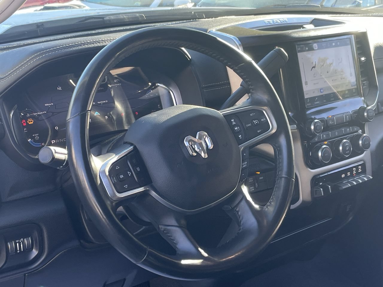 Used 2024 RAM 2500 Laramie w/ Safety Group AWD/4WD image 14