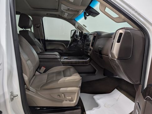 Used 2016 GMC Sierra 3500 Denali w/ Duramax Plus Package image 22