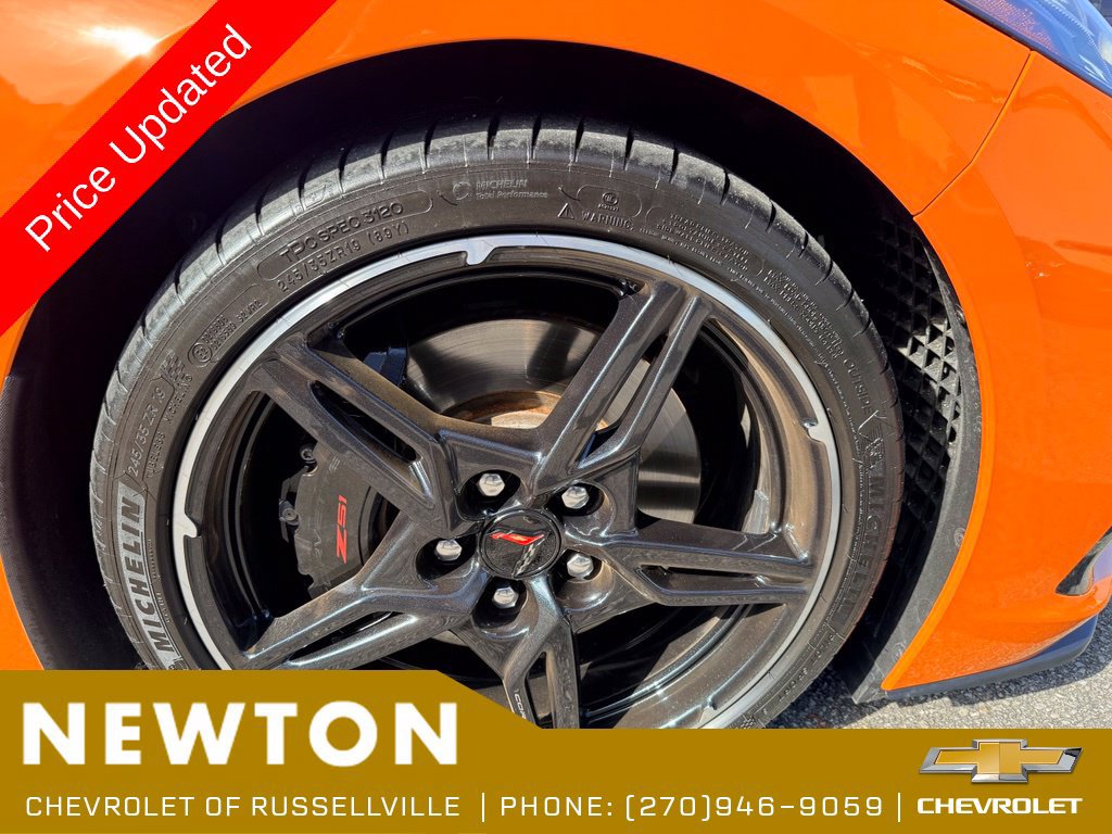 Used 2024 Chevrolet Corvette Stingray Preferred Conv w/ Z51 Performance Package RWD image 31
