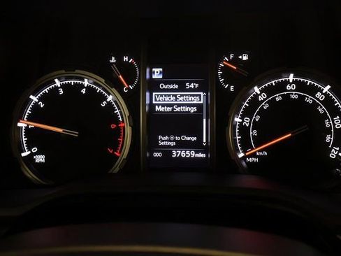 Certified 2024 Toyota 4Runner TRD Off-Road Premium w/ Moonroof Package AWD/4WD image 17