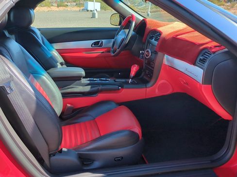 Used 2002 Ford Thunderbird image 25