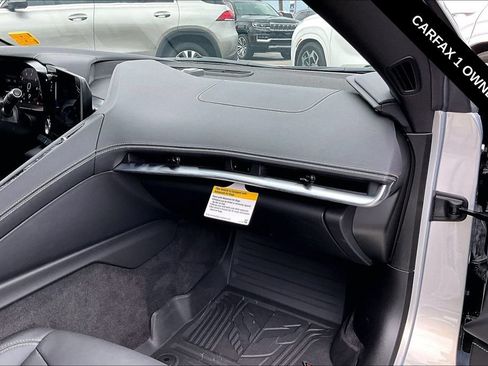 Used 2023 Chevrolet Corvette Stingray Preferred Cpe w/ Z51 Performance Package RWD image 22