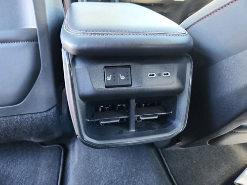 New 2025 Dodge Charger Scat Pack w/ Track Pack image 32