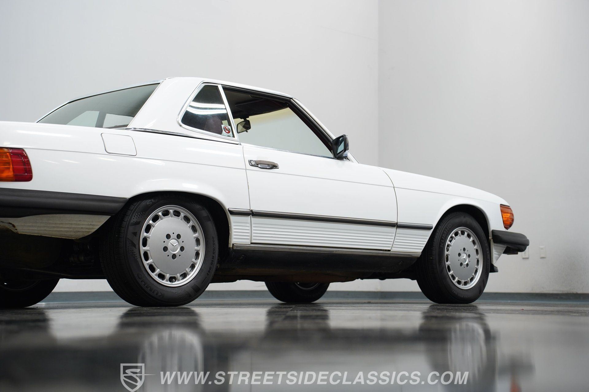 Used 1989 Mercedes-Benz 560 SL image 28