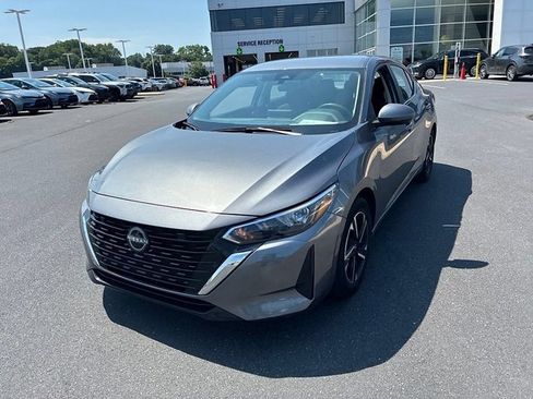 Used 2024 Nissan Sentra SV FWD image 18