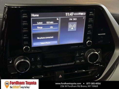 Used 2022 Toyota Highlander XLE image 24