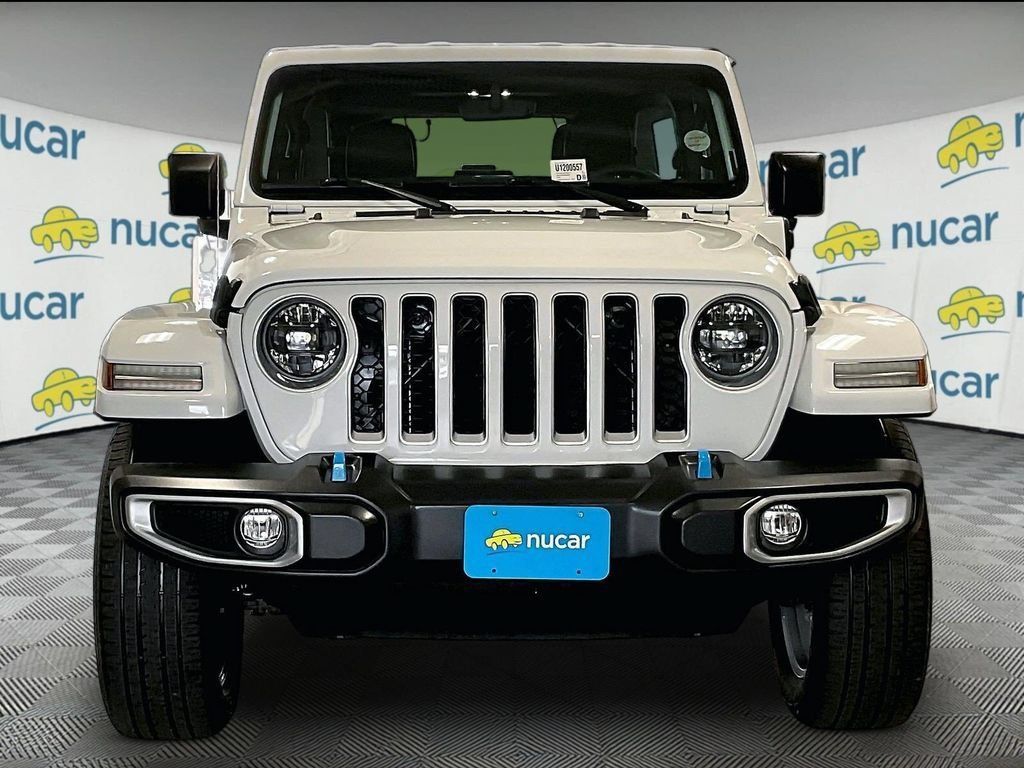 Used 2023 Jeep Wrangler Unlimited Sahara AWD/4WD image 2