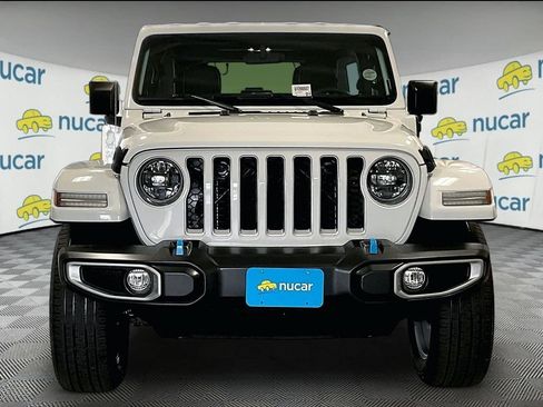Used 2023 Jeep Wrangler Unlimited Sahara AWD/4WD image 2