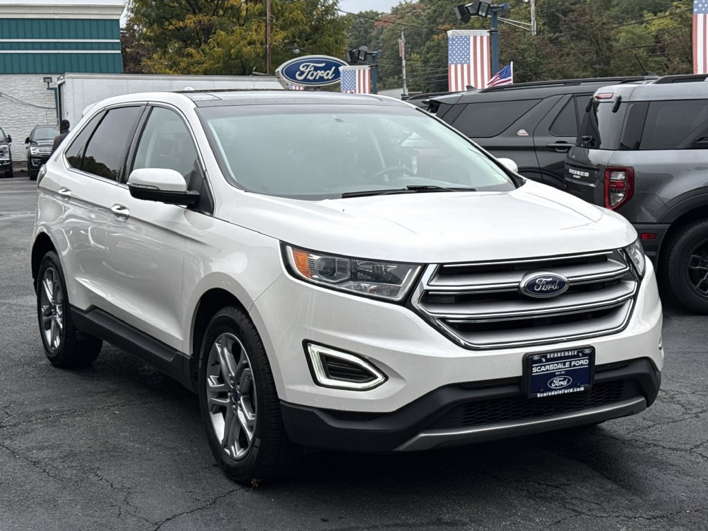 Used 2017 Ford Edge Titanium w/ Equipment Group 301A AWD/4WD image 13
