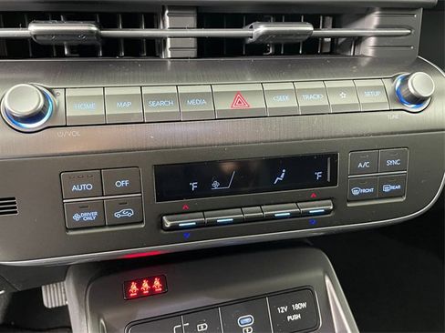 New 2025 Hyundai Kona SEL image 9