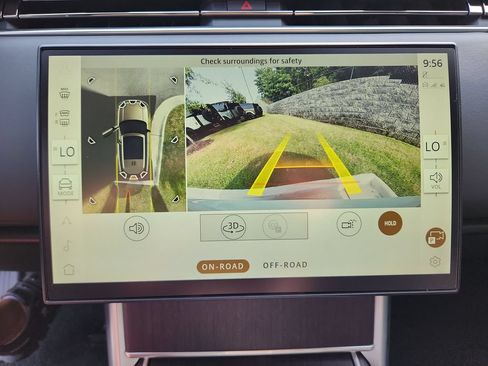 New 2026 Land Rover Range Rover SE AWD/4WD image 22