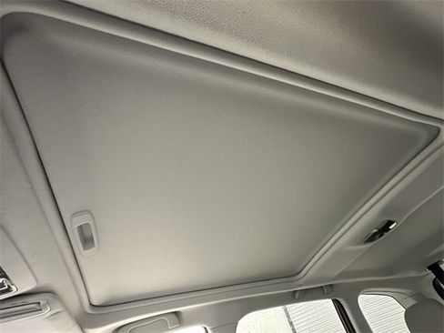 Used 2016 Subaru Forester 2.5i Premium w/ All-Weather Package image 24