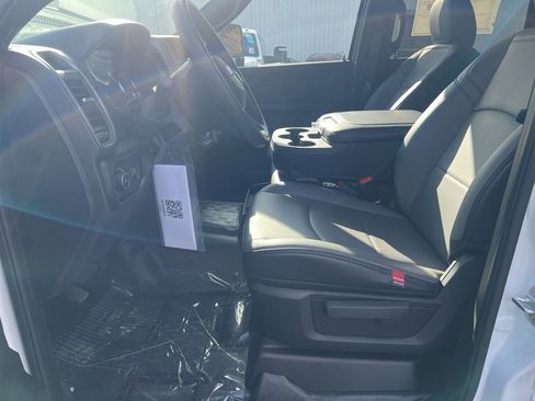 New 2026 RAM 3500 Tradesman w/ Chrome Appearance Group A AWD/4WD image 13