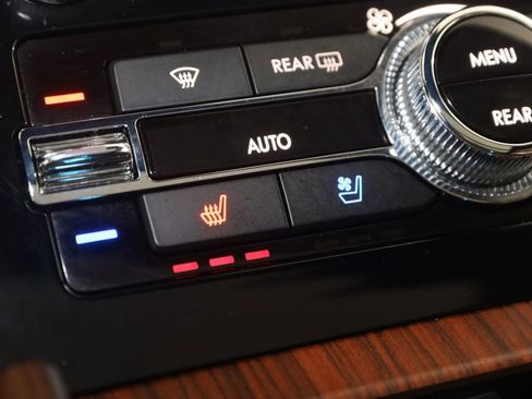 Used 2023 Lincoln Navigator Reserve image 8