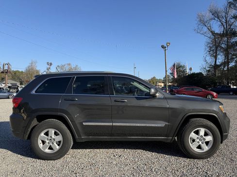 Used 2011 Jeep Grand Cherokee Laredo image 6