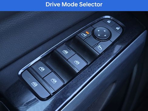 Used 2022 Nissan Pathfinder SL w/ SL Premium Package image 31