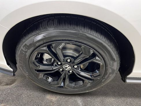 New 2025 Honda Accord SE image 10