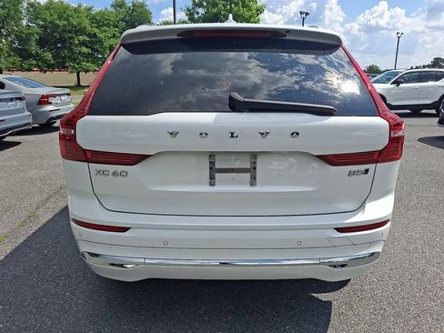 Used 2023 Volvo XC60 B5 Plus w/ Climate Package AWD/4WD image 5