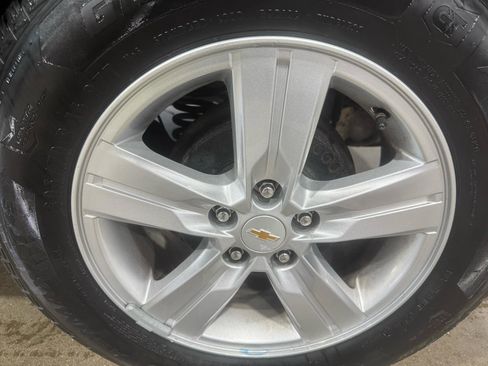 Used 2021 Chevrolet Trax LS w/ Tint and Cruise Package FWD image 41