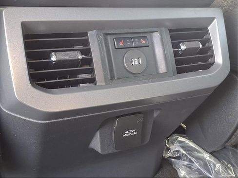 New 2026 Ford F250 Lariat w/ Chrome Package image 19