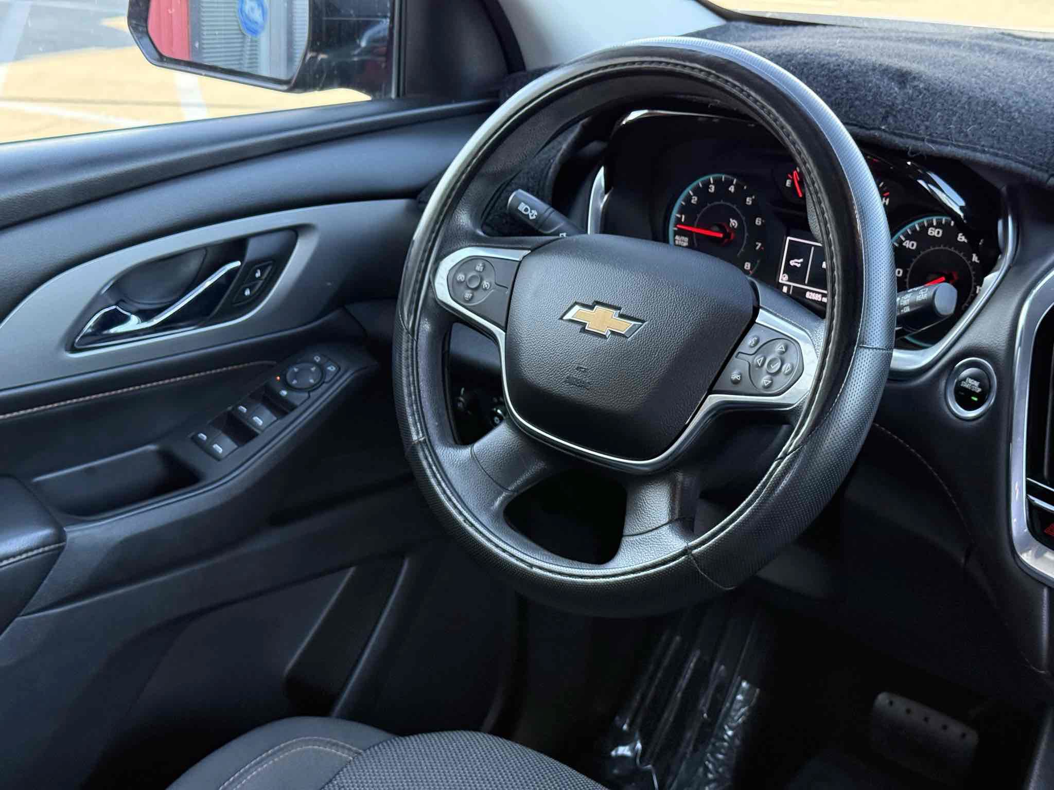 Used 2018 Chevrolet Traverse LS FWD image 95