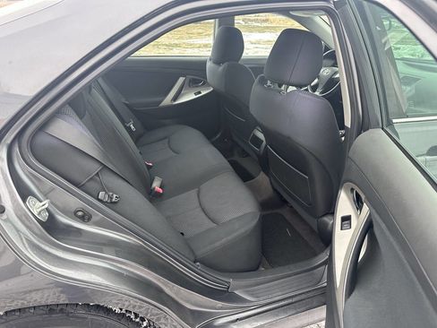Used 2011 Toyota Camry SE image 14