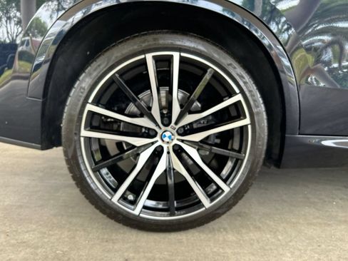 Used 2022 BMW X5 sDrive40i w/ M Sport Package RWD image 22