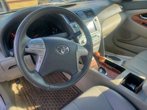 Used 2009 Toyota Camry XLE image 4