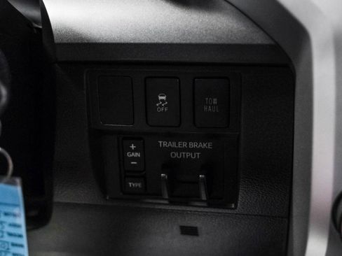 Used 2017 Toyota Tundra SR5 image 27