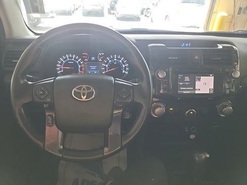 Used 2015 Toyota 4Runner Trail AWD/4WD image 6