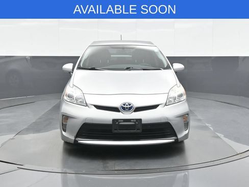 Used 2015 Toyota Prius Four w/ Deluxe Solar Roof Package FWD image 2