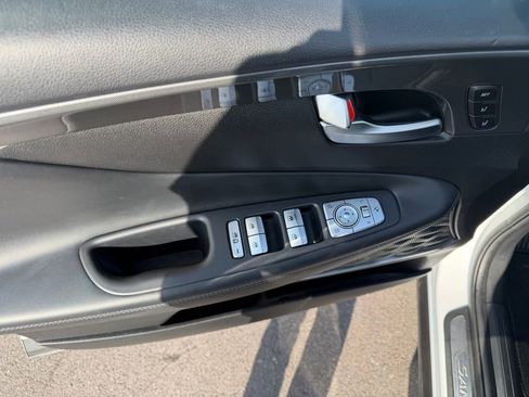 Used 2022 Hyundai Santa Fe Calligraphy image 10