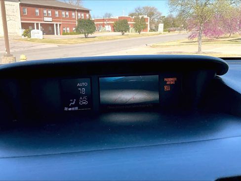 Used 2014 Subaru Forester 2.5i Limited w/ Popular Package #2 image 26