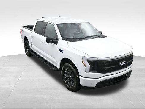 New 2025 Ford F150 Lightning Flash image 22