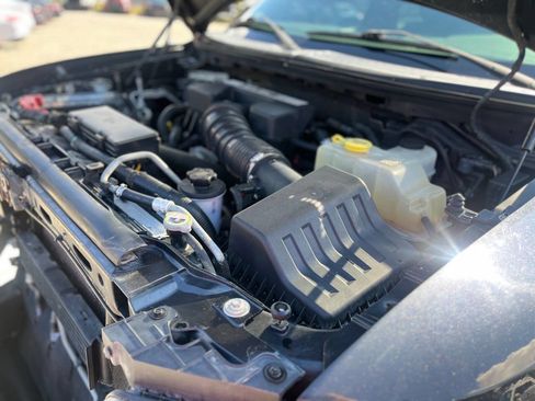 Used 2013 Ford F150 Raptor w/ Luxury Equipment Group image 11