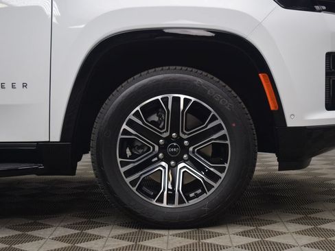 New 2026 Jeep Grand Wagoneer 4WD w/ HD Trailer Tow Package image 6
